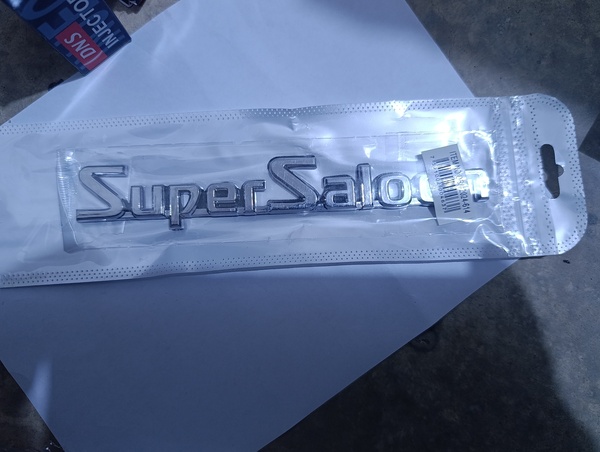 LETRA SUPER SALON plateado