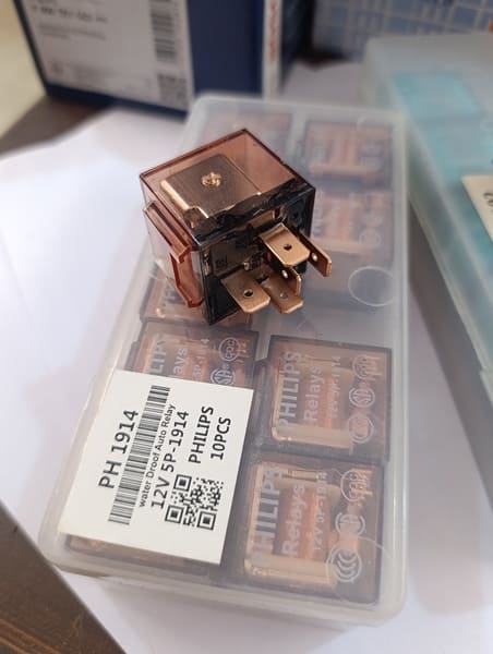 RELAY DE 5 SALIDAS  PHILIPS 12V