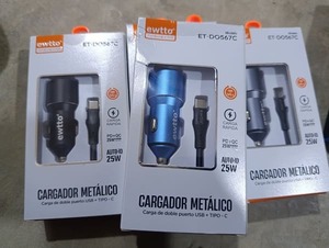 CARGADOR DE CELULAR DE AUTO EN CAJA (EWTTO) DO567C