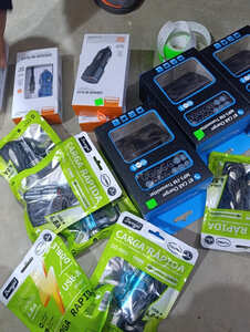 CARGADOR DE CELULAR DE AUTO EN CAJA (EWTTO) DO567C